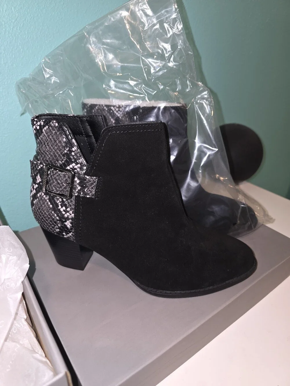 Vionic Black Suede Ankle Boot with Snake-Print Accent Size 9 Wide